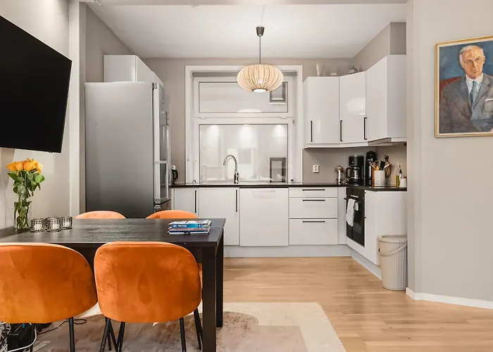 500M To Bryggen - 5M To Bus I 2 Floors & Bathrooms