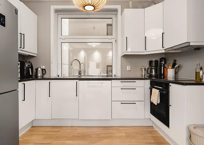 500M To Bryggen - 5M To Bus I 2 Floors & Bathrooms