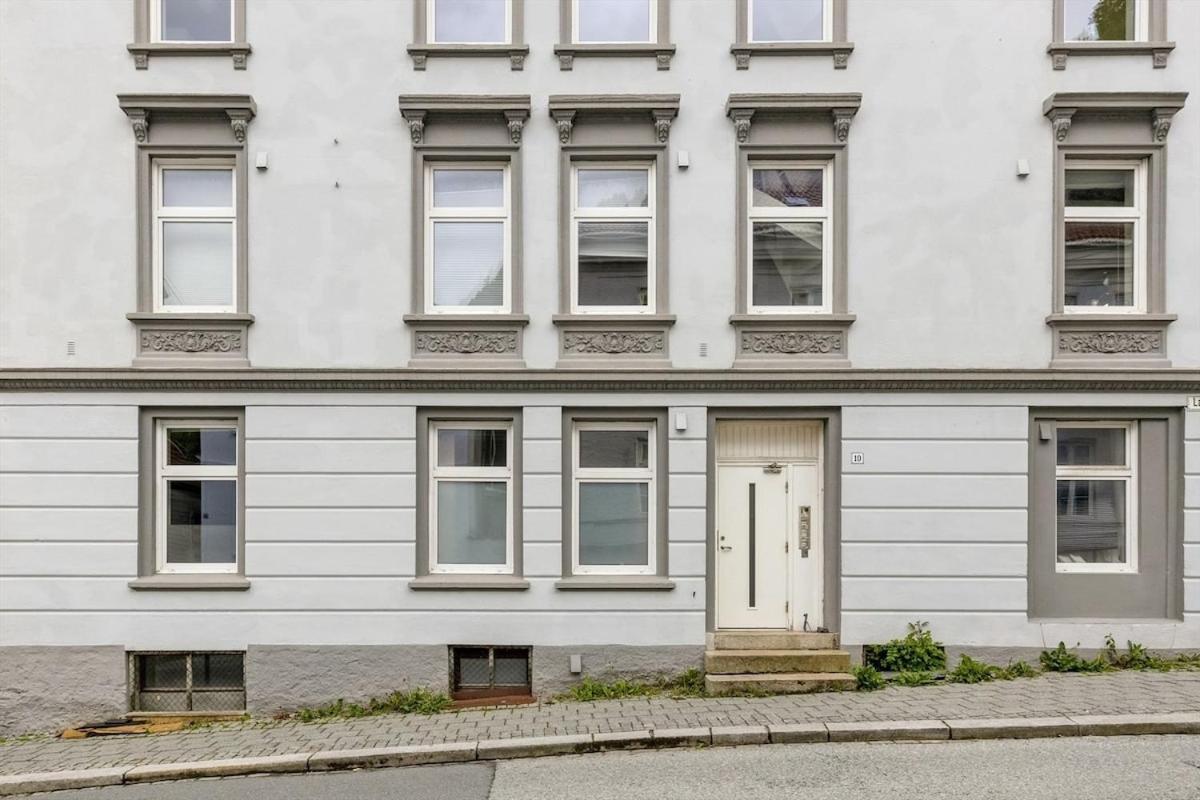 Lejlighed 500m To Bryggen - 5m To Bus I 2 Floors & Bathrooms
